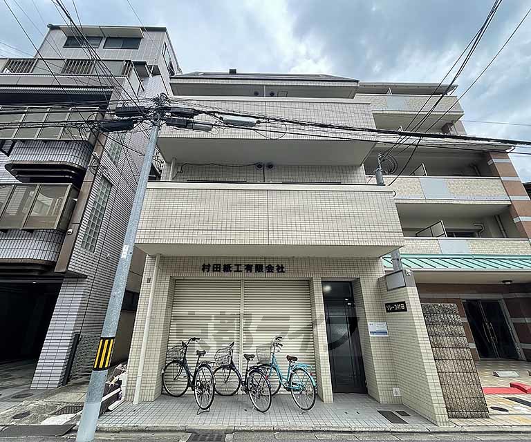 【京都市下京区筋屋町のマンションの建物外観】