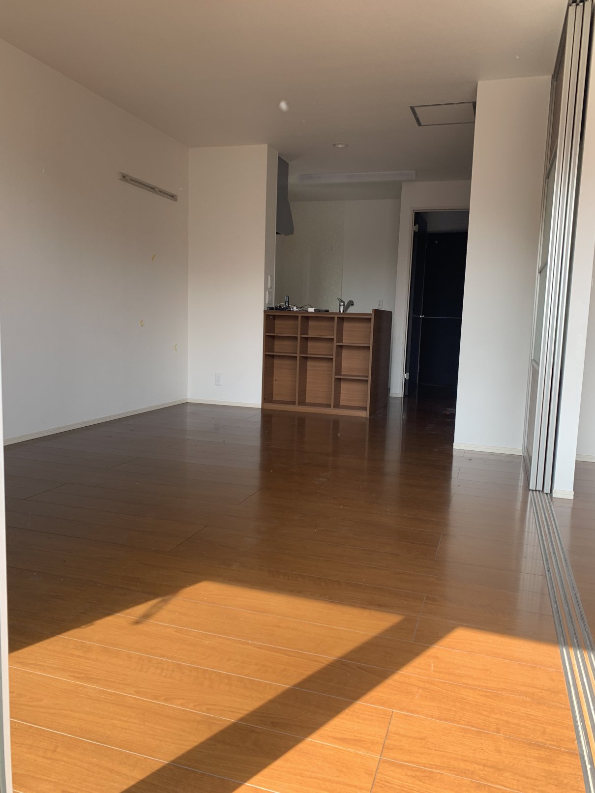 居室・リビング　南向きの明るいリビング