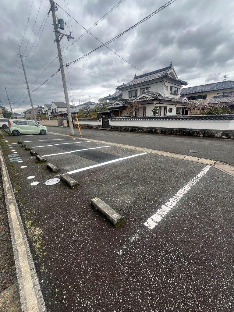 【ＲＩＯ　AＯＮＯ　I号館の駐車場】