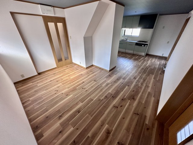 ロッヂt野中3丁目の居間写真