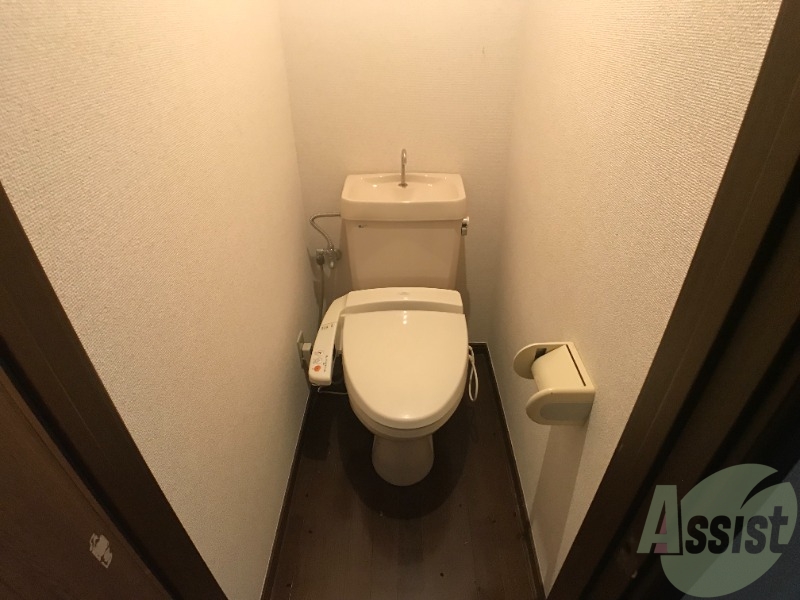 トイレ　トイレはシンプルかつオーソドックスで使いやすいです。