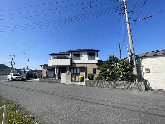 西脇市西田町戸建の建物外観