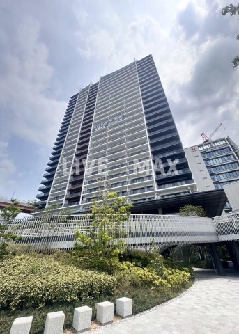 神戸市中央区新港町のマンションの建物外観