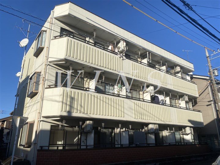 川崎市多摩区三田のマンションの建物外観