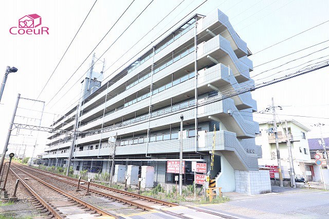 磯城郡川西町大字結崎のマンションの建物外観