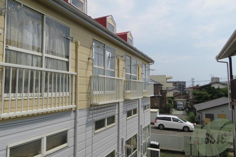 バルコニー　このようなベランダですので外から撮ってみました。どうでしょう