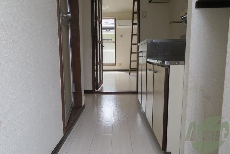 玄関　玄関から真っ直ぐ部屋に向かう事ができる分かりやすい間取りです