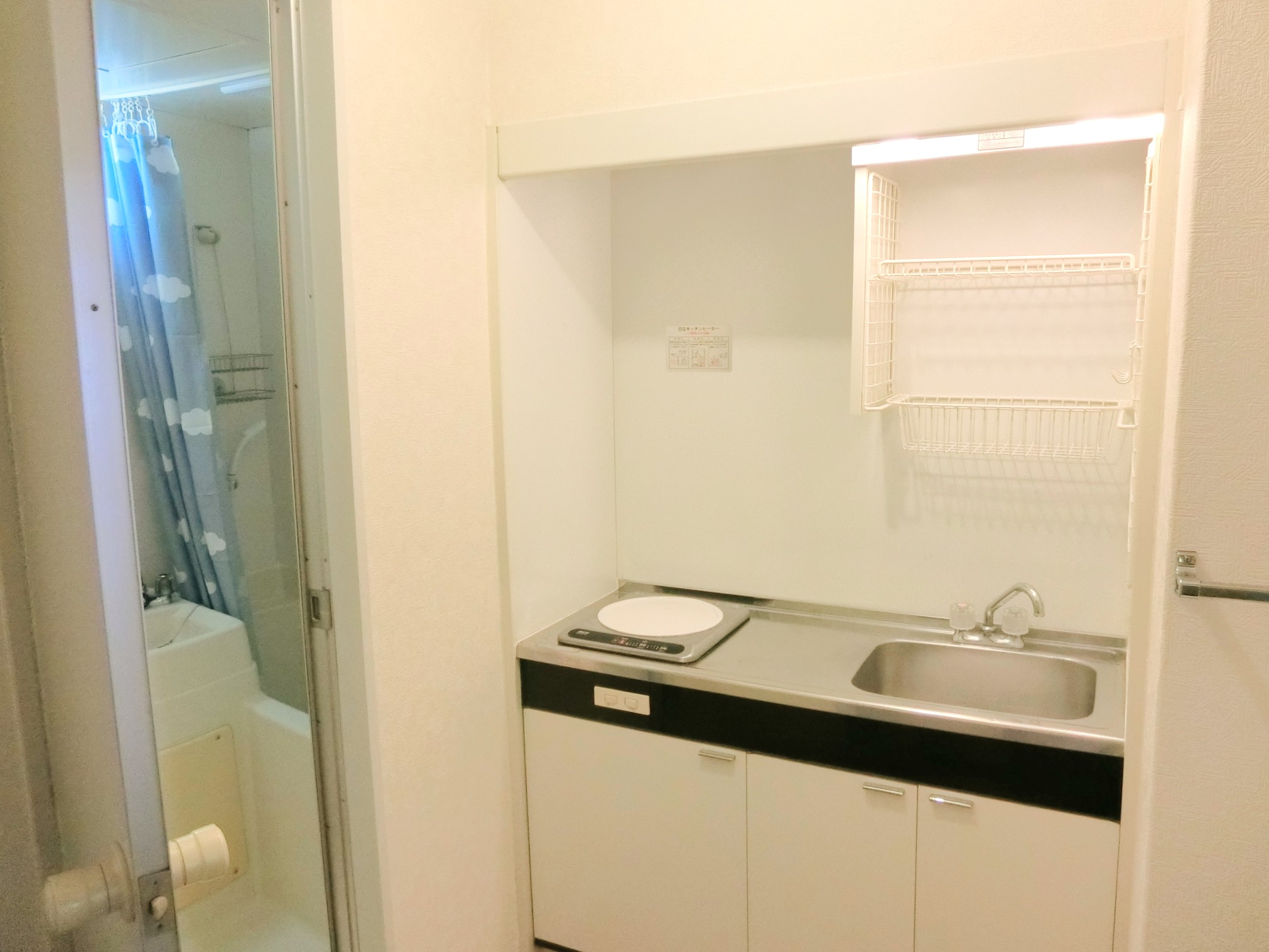 キッチン　ＩＨコンロ１口（写真は別部屋）