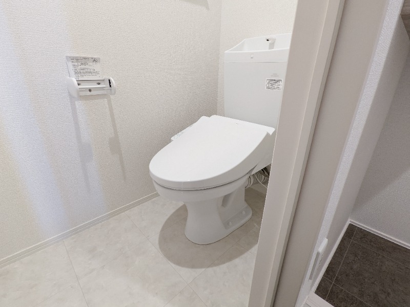 トイレ　図面と現状に相違がある場合には現状を優先