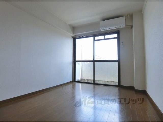 居室・リビング　居室