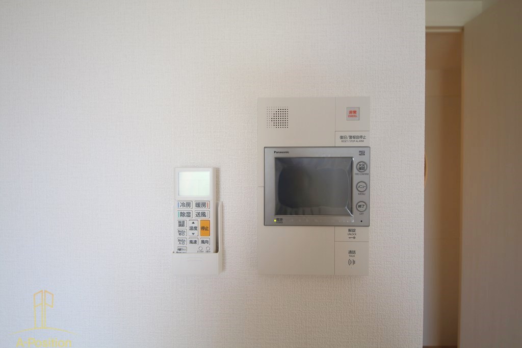 セキュリティ　セレニテ難波リアン