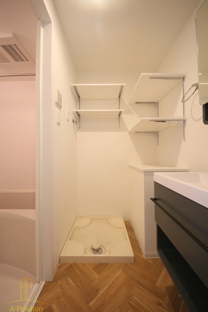 洗面設備　セレニテ難波リアン