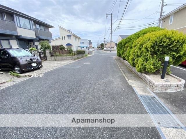 コンビニ　ローソン（コンビニ）まで102m