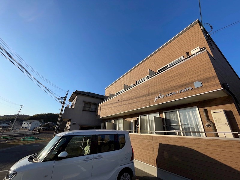 姫路市苫編のアパートの建物外観