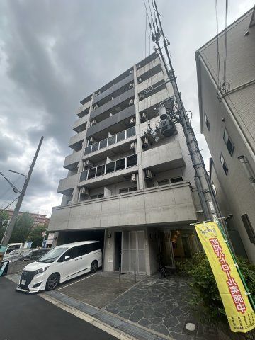 大阪市浪速区木津川のマンションの建物外観