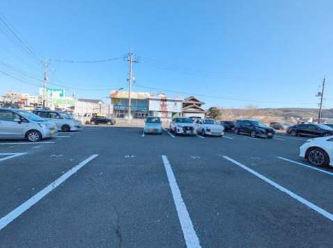 駐車場　エントランス