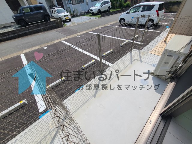 バルコニー　落ち着いた時間を過ごせるバルコニーです