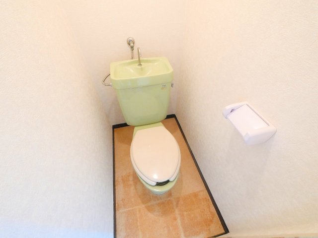 トイレ　清潔感のあるトイレです