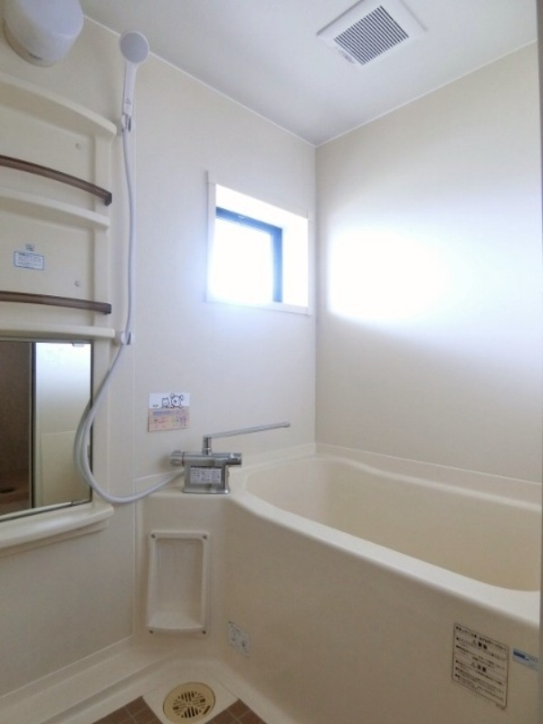 バス・シャワールーム　図面と現状に相違がある場合には現状を優先