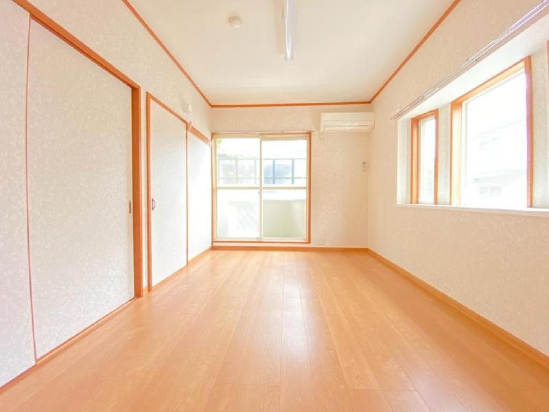 居室・リビング　101号室のお写真です。