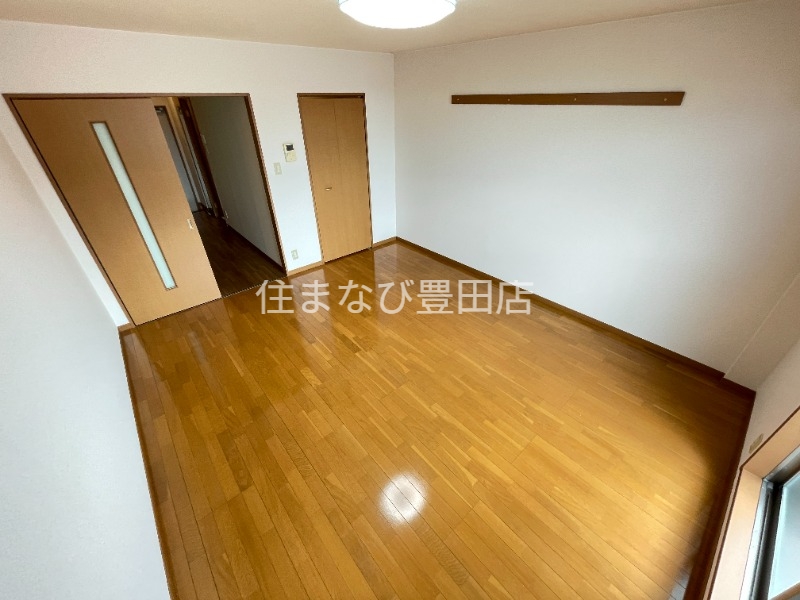 居室・リビング　同型別部屋写真