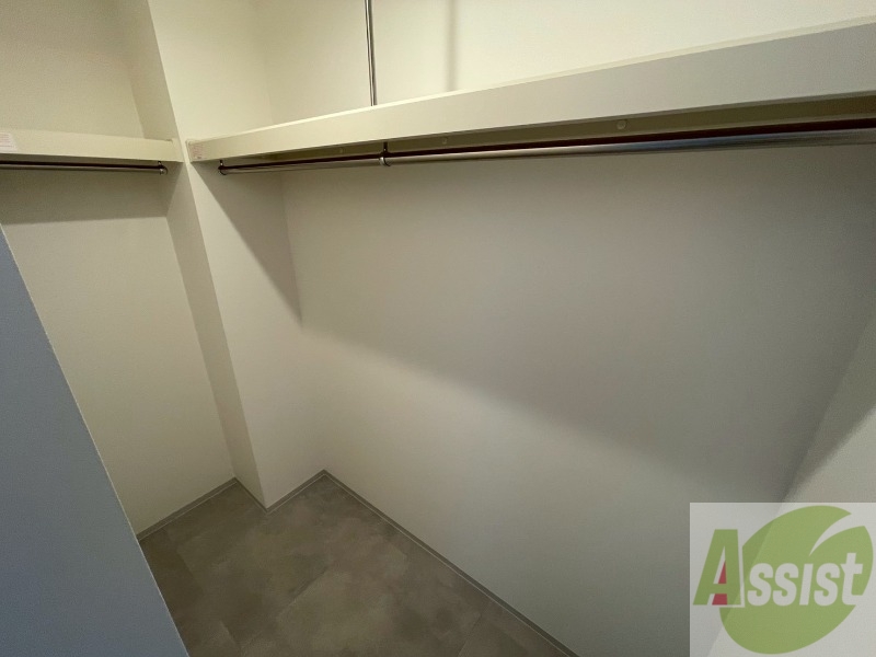 収納　洋室にはクローゼットがあるのですっきり片付きそうです。