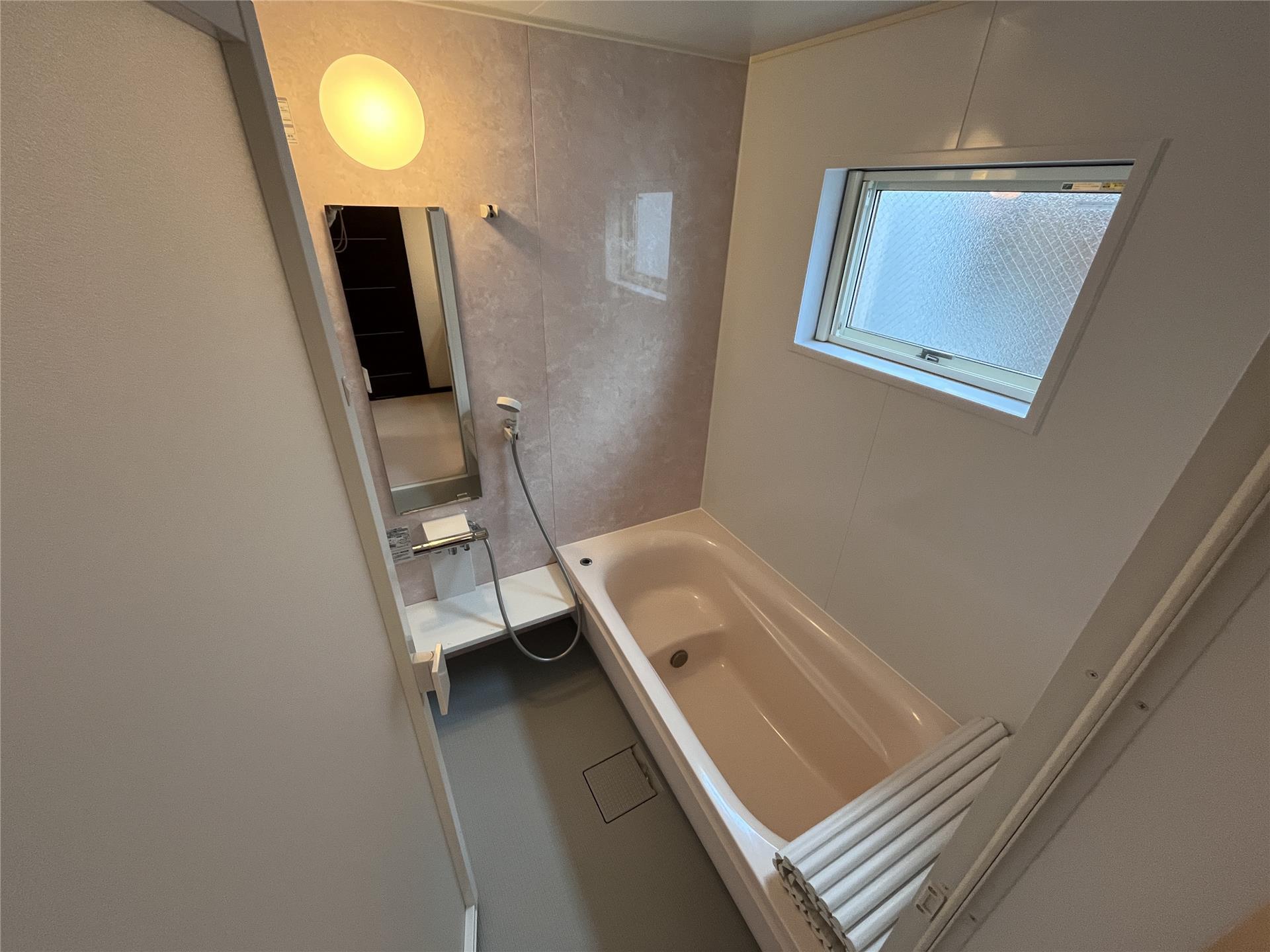 バス・シャワールーム　バス