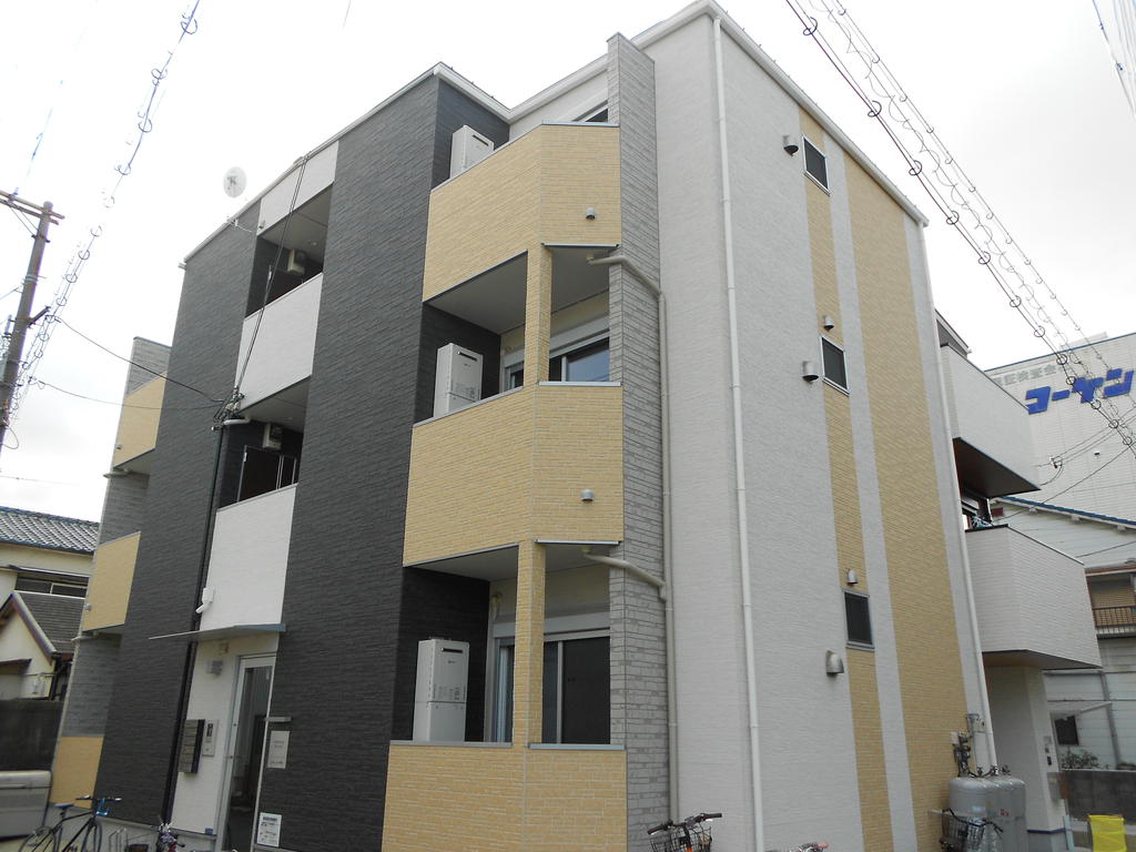 建物外観　※同タイプ・同モデルの写真を使用