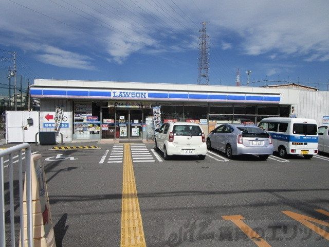 コンビニ　ローソン 高槻川添一丁目店（コンビニ）まで440m