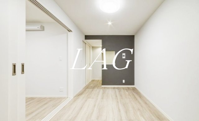 居室・リビング　洋室のお部屋です。（同仕様です。）