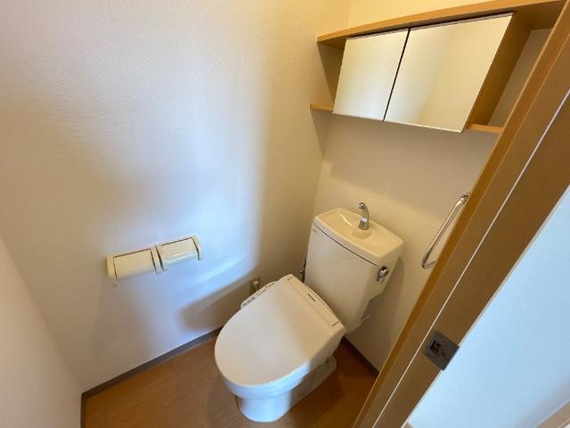 トイレ　シャワー付トイレ