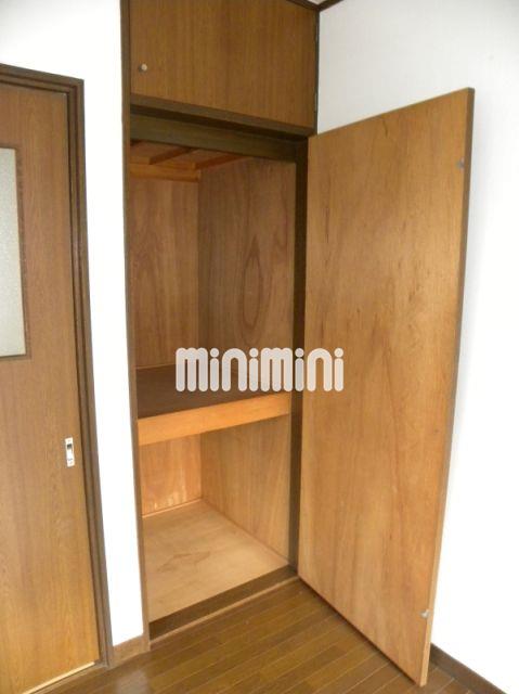 収納　押入れタイプ