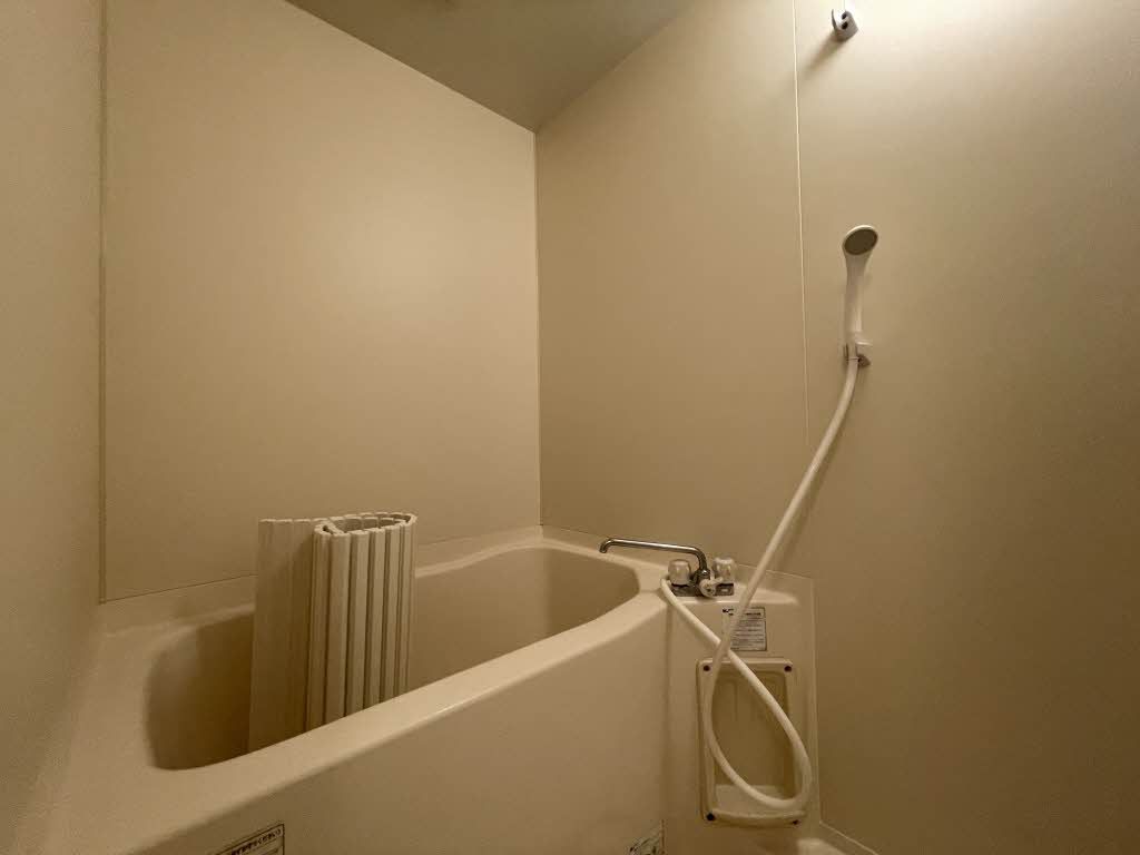 バス・シャワールーム　バスルーム