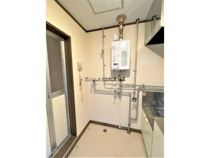 洗面設備　洗濯機置き場です！