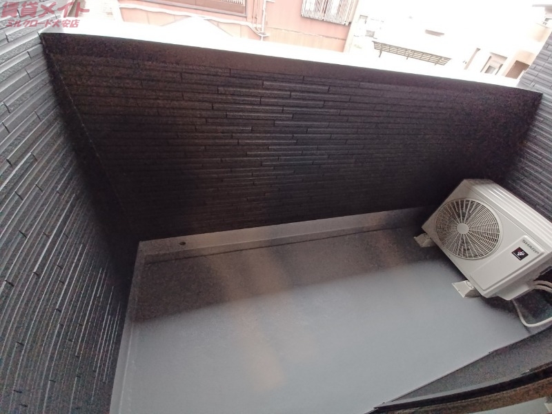 バルコニー　同型参考写真