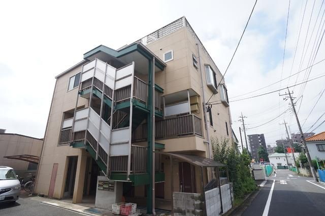 建物外観　周辺は住宅街ですので静かな住環境です！