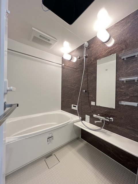 バス・シャワールーム