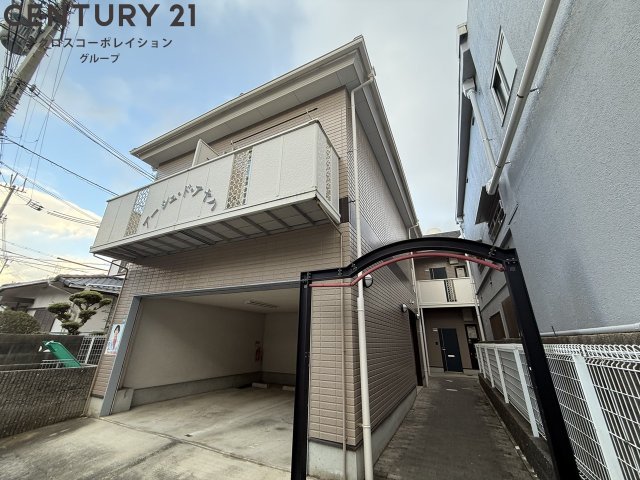 建物外観　敷地内駐車場あり！