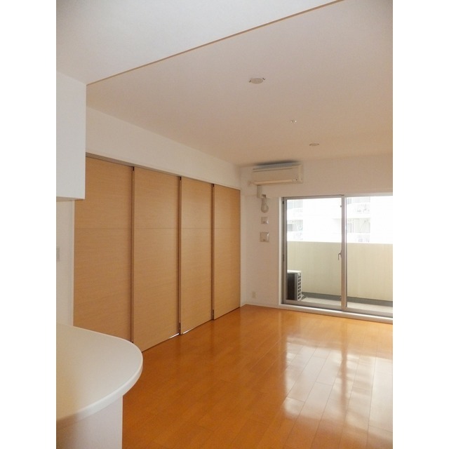 居室・リビング　居室　※別部屋参考写真