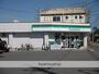 コンビニ　ファミリーマート（コンビニ）まで420m