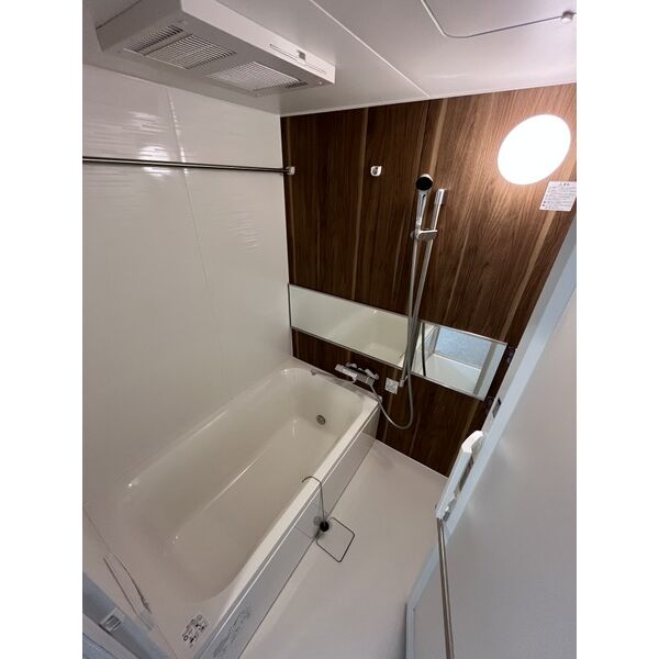 バス・シャワールーム　画像と現状が異なる場合は現状優先となります。