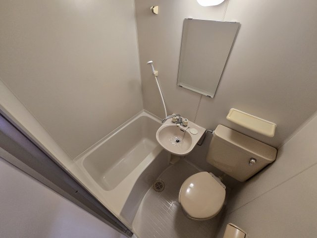 バス・シャワールーム　日々の疲れを癒すお風呂付です