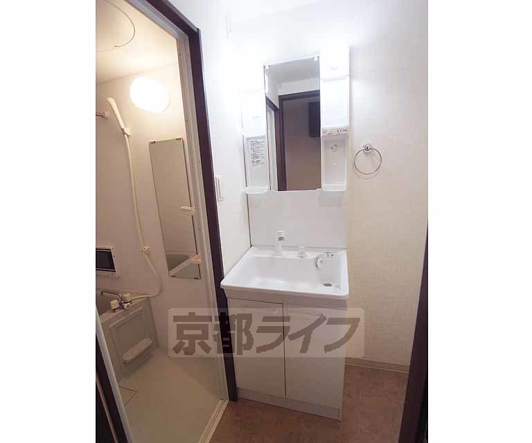 洗面設備　シャンプードレッサーです。