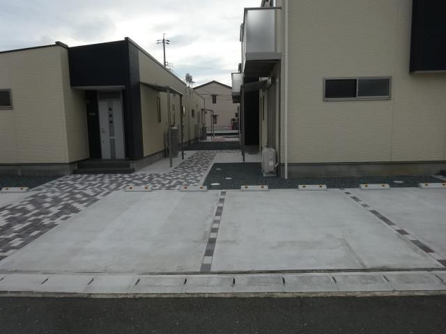 駐車場　別部屋参照・現状優先