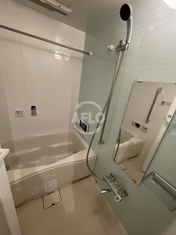 バス・シャワールーム　La Douceur中之島（ラドゥセール中之島）　浴室