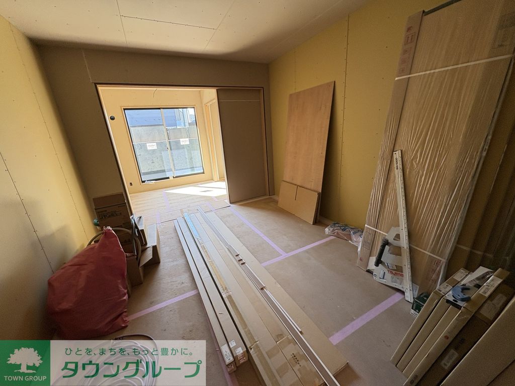 居室・リビング　建築中です