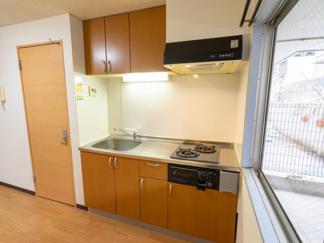 キッチン　同物件・別部屋画像