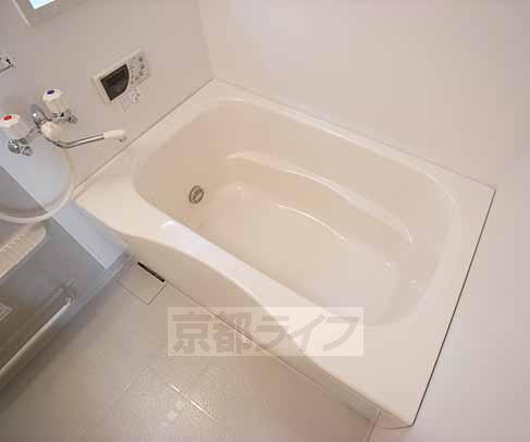 バス・シャワールーム　追い焚き機能付きバス