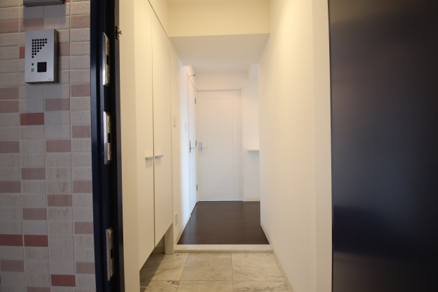 玄関　※別室の参考写真の為、現況優先です。