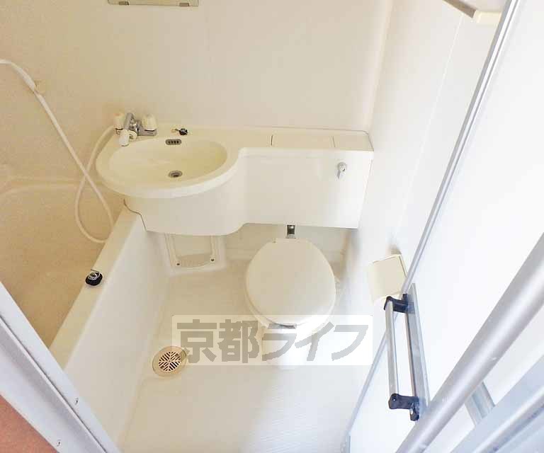 トイレ　清潔感のあるトイレです